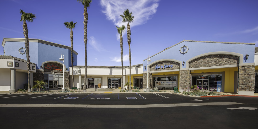 2200 Outlet Center Dr, Oxnard, CA for lease - Building Photo - Image 3 of 7