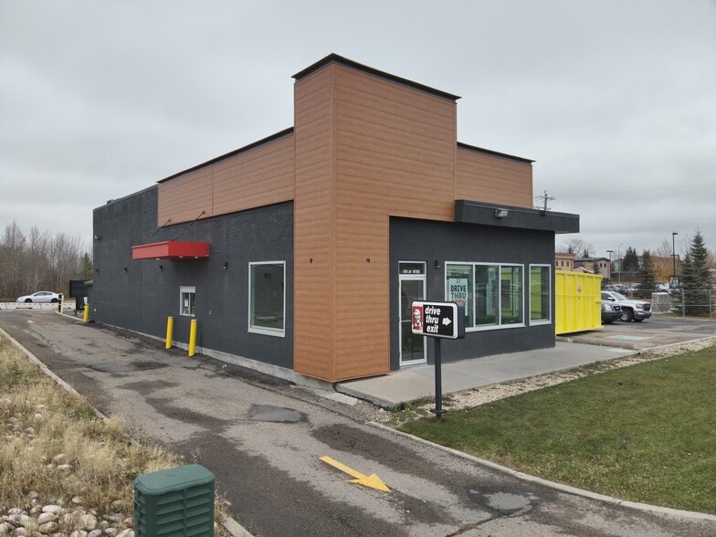 44 Ave, Stony Plain, AB for sale - Primary Photo - Image 1 of 1