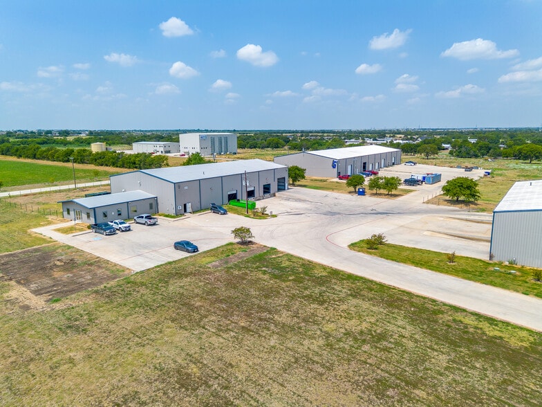 1635 N FM 156, Ponder, TX for lease - Building Photo - Image 3 of 21