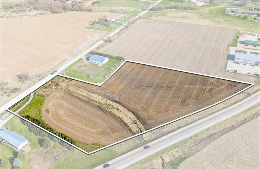 1282 Moscow Rd, Tipton, IA for sale - Primary Photo - Image 1 of 4