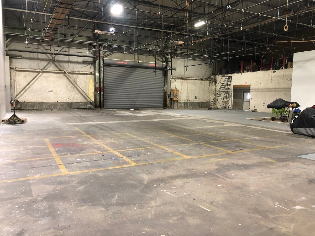 275 W Natick Rd, Warwick, RI, 02886 Flex Space For Lease