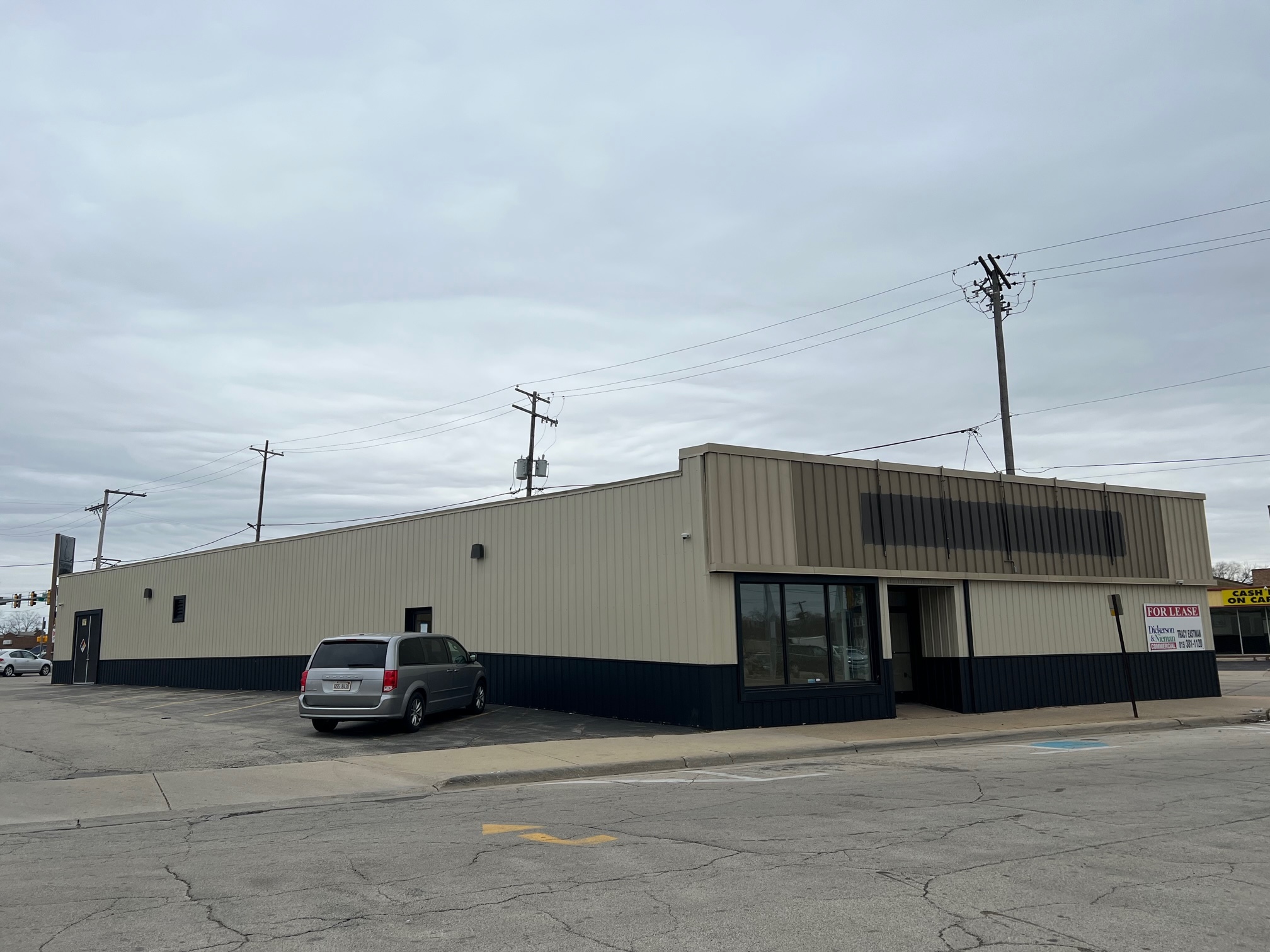 1001 Charles St, Rockford, IL 61104 - Sherwin-Williams | LoopNet