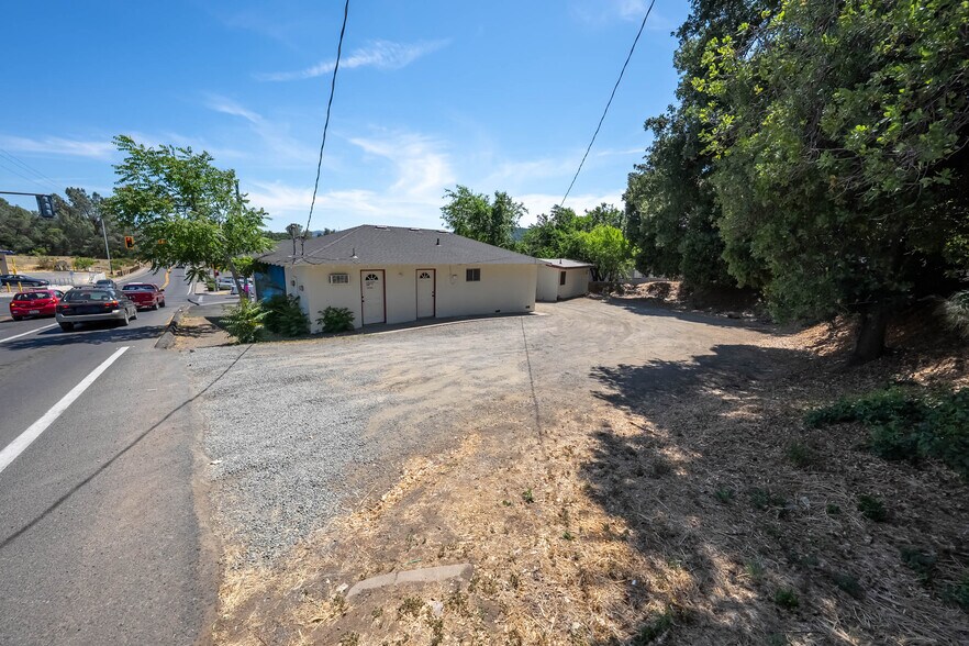4590 Frye, Clearlake, CA for sale - Building Photo - Image 2 of 13
