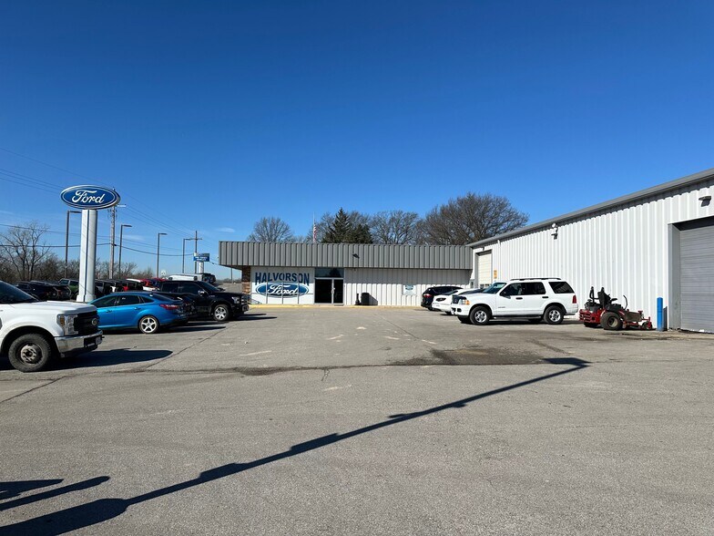 29906 E Us Highway 24, Buckner, MO 64016 Ford