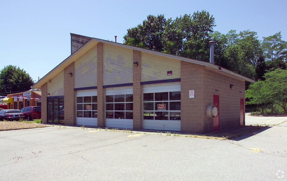 1167 Cranston St, Cranston, RI for sale - Primary Photo - Image 1 of 1