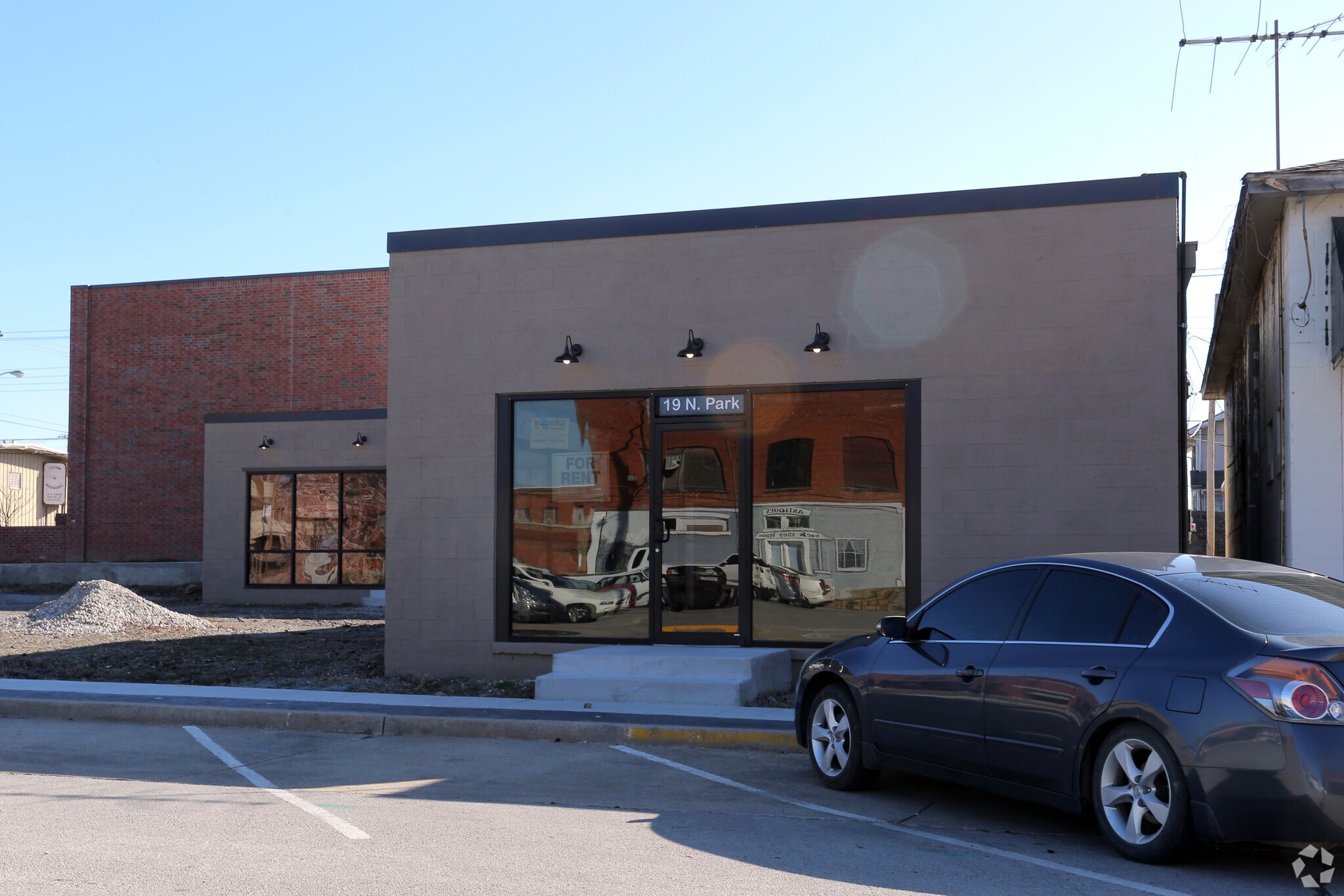 200 E Hobson Ave, Sapulpa, OK for sale Primary Photo- Image 1 of 1