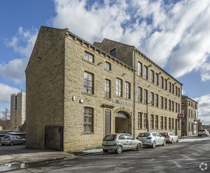 14-16 Hall St, Halifax for lease - Primary Photo - Image 1 of 5