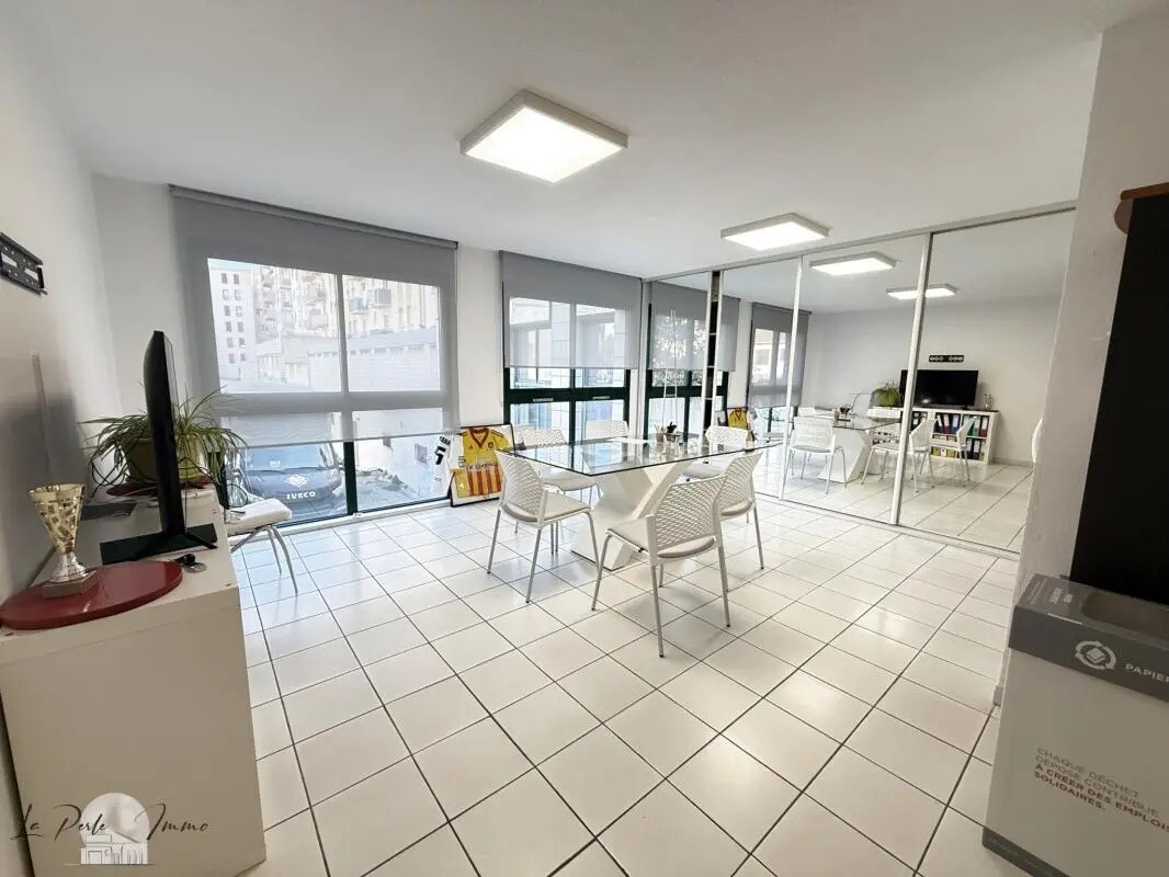 Office in Perpignan for sale Interior Photo- Image 1 of 7