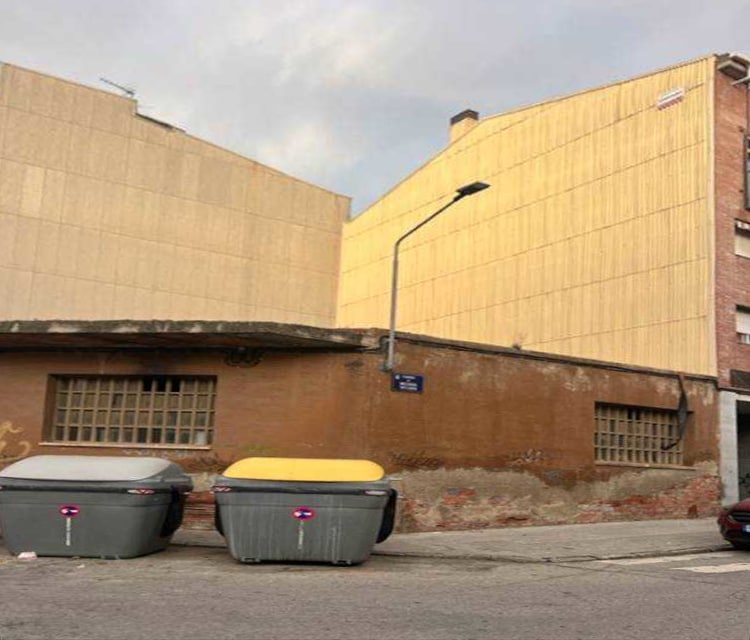 Carrer de Mossèn Tatcher, 25, Terrassa, Barcelona for sale Primary Photo- Image 1 of 4