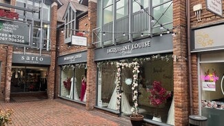 More details for 6 Old Red Lion Ct, Stratford Upon Avon - Retail for Lease