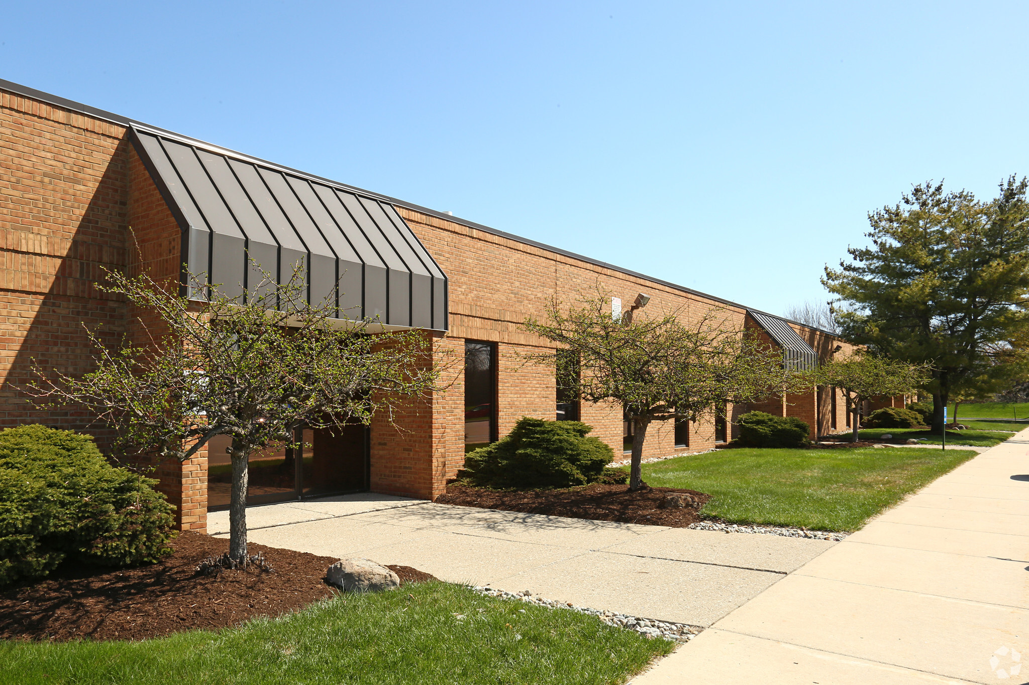 1400-1490 Eisenhower Pl, Ann Arbor, MI for lease Building Photo- Image 1 of 17