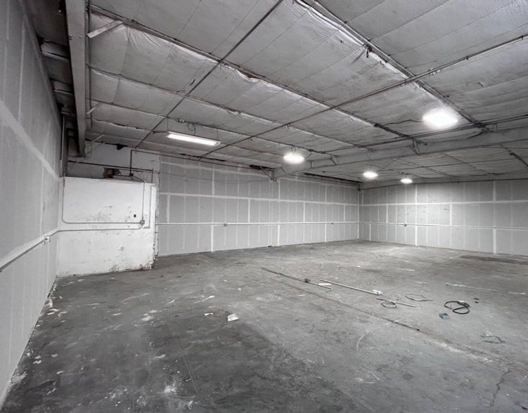 1424-1428 E Broadway Rd, Phoenix, AZ for lease - Building Photo - Image 3 of 8