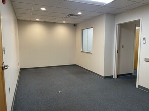 285 Governor St, Providence, RI for lease Interior Photo- Image 2 of 7