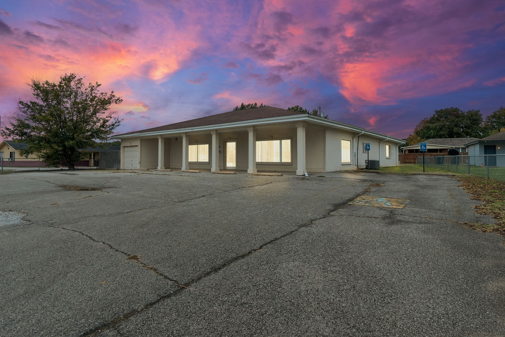 525 S. Wilson St., Vinita, OK for sale Building Photo- Image 1 of 43