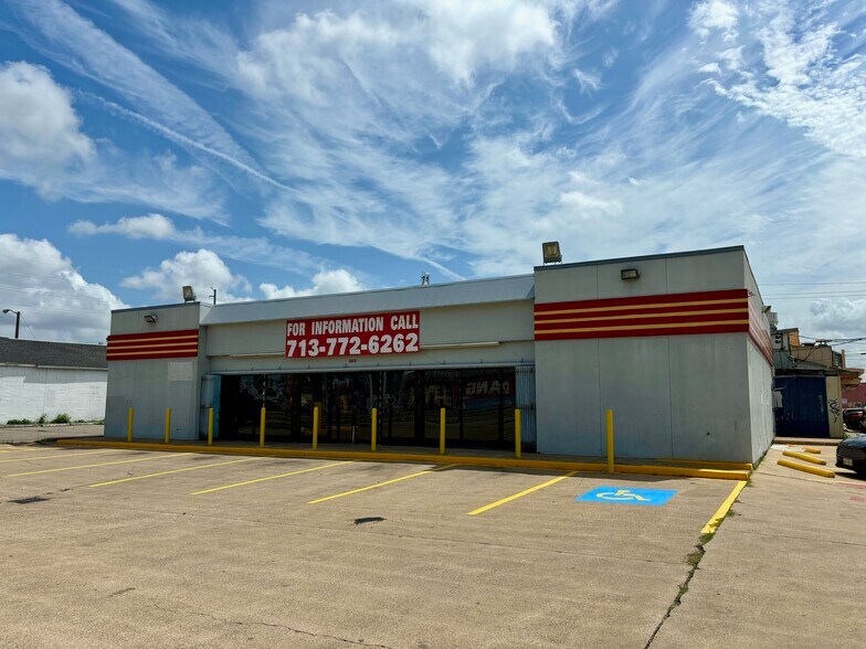 1902 N Main St, Houston, TX for sale - Building Photo - Image 2 of 3