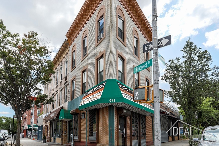 691-697 Washington Ave, Brooklyn, NY for sale - Building Photo - Image 1 of 1