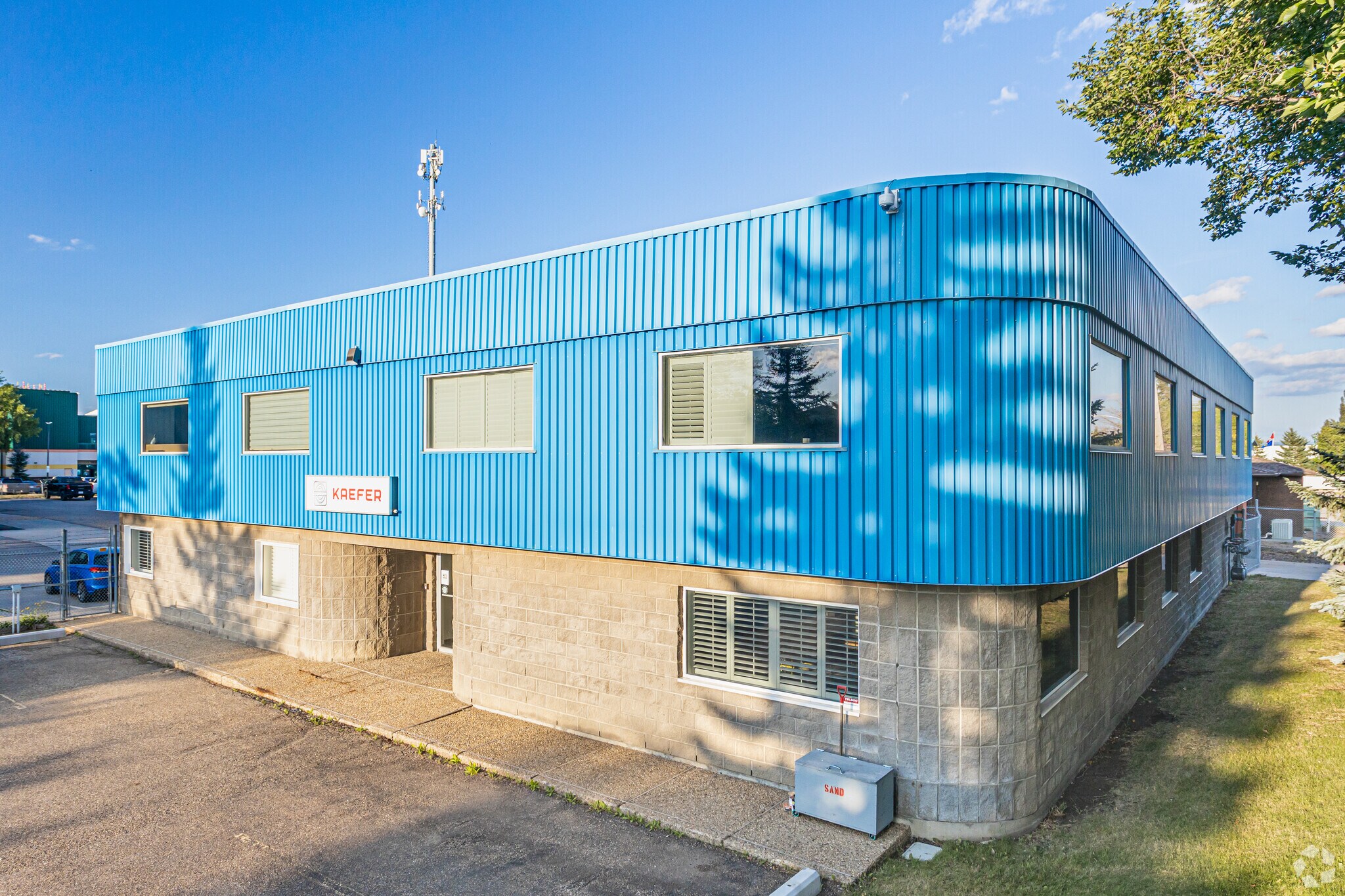 25 Corriveau Ave, St. Albert, AB for sale Primary Photo- Image 1 of 1