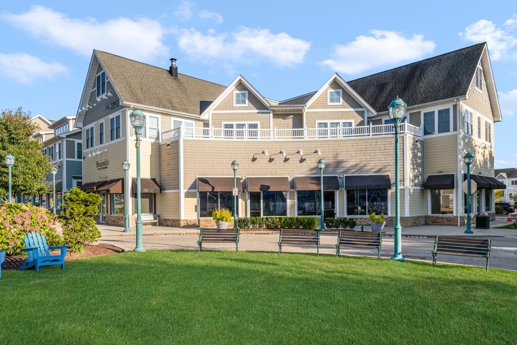 50 South County Commons Way, South Kingstown, RI 02879 Retail for