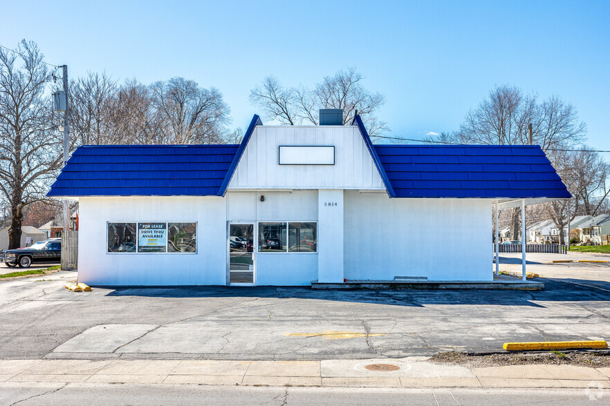 5814 Hickman Rd, Urbandale, IA for lease - Building Photo - Image 2 of 20