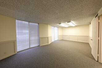 710-724 Buffalo St, Corpus Christi, TX for lease Interior Photo- Image 1 of 5