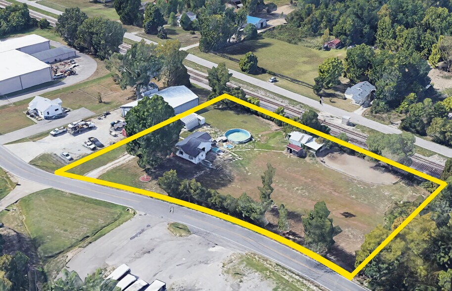 1410 S Park Rd, Fairdale, KY 40118