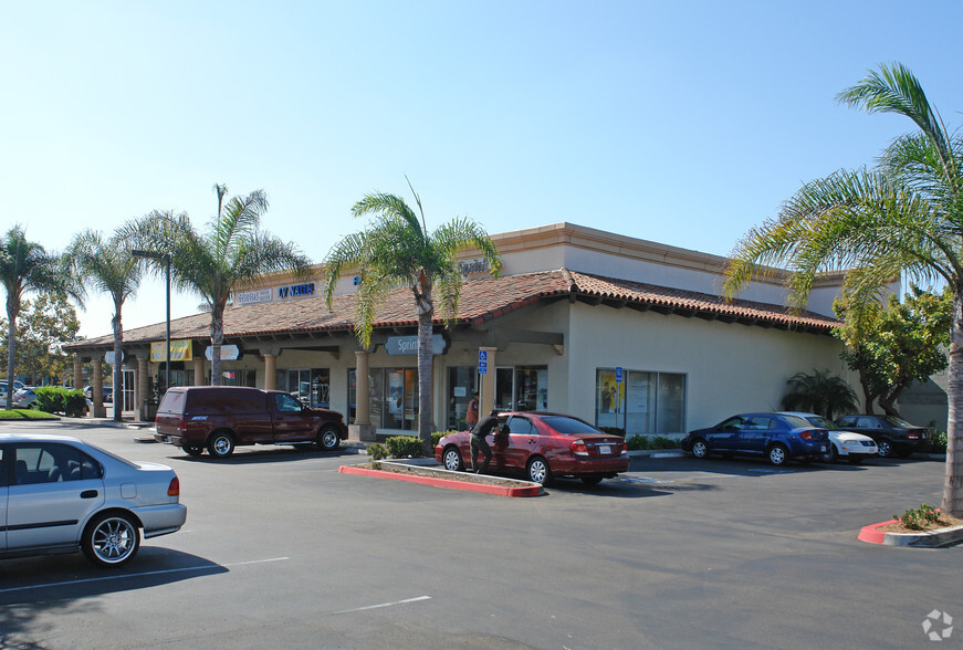 3550-3680 Rosecrans St, San Diego, CA for lease - Building Photo - Image 3 of 4