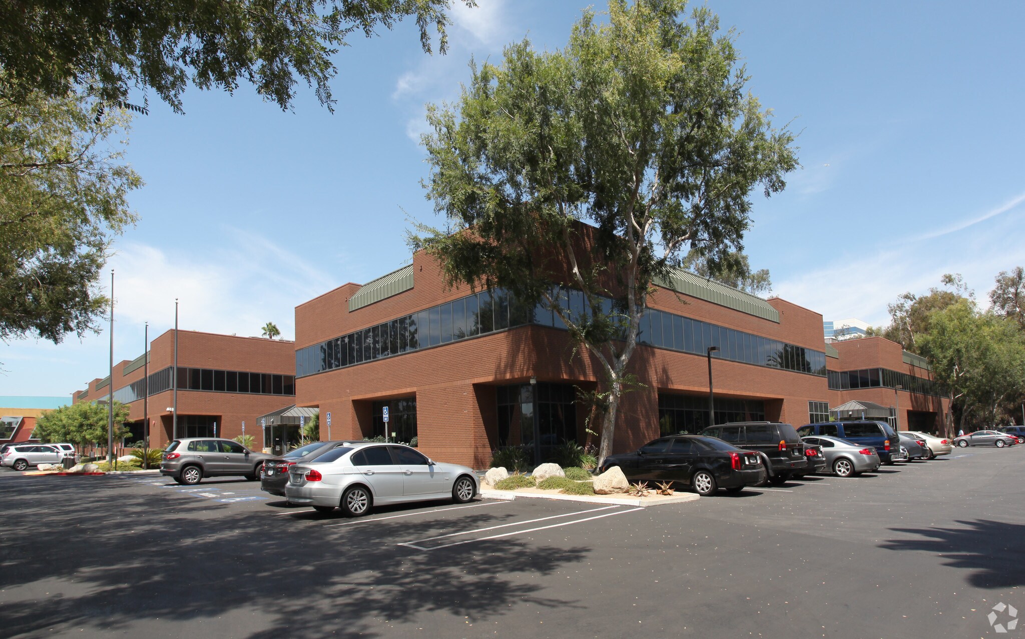 2525 N Main St, Santa Ana, CA for sale Primary Photo- Image 1 of 1