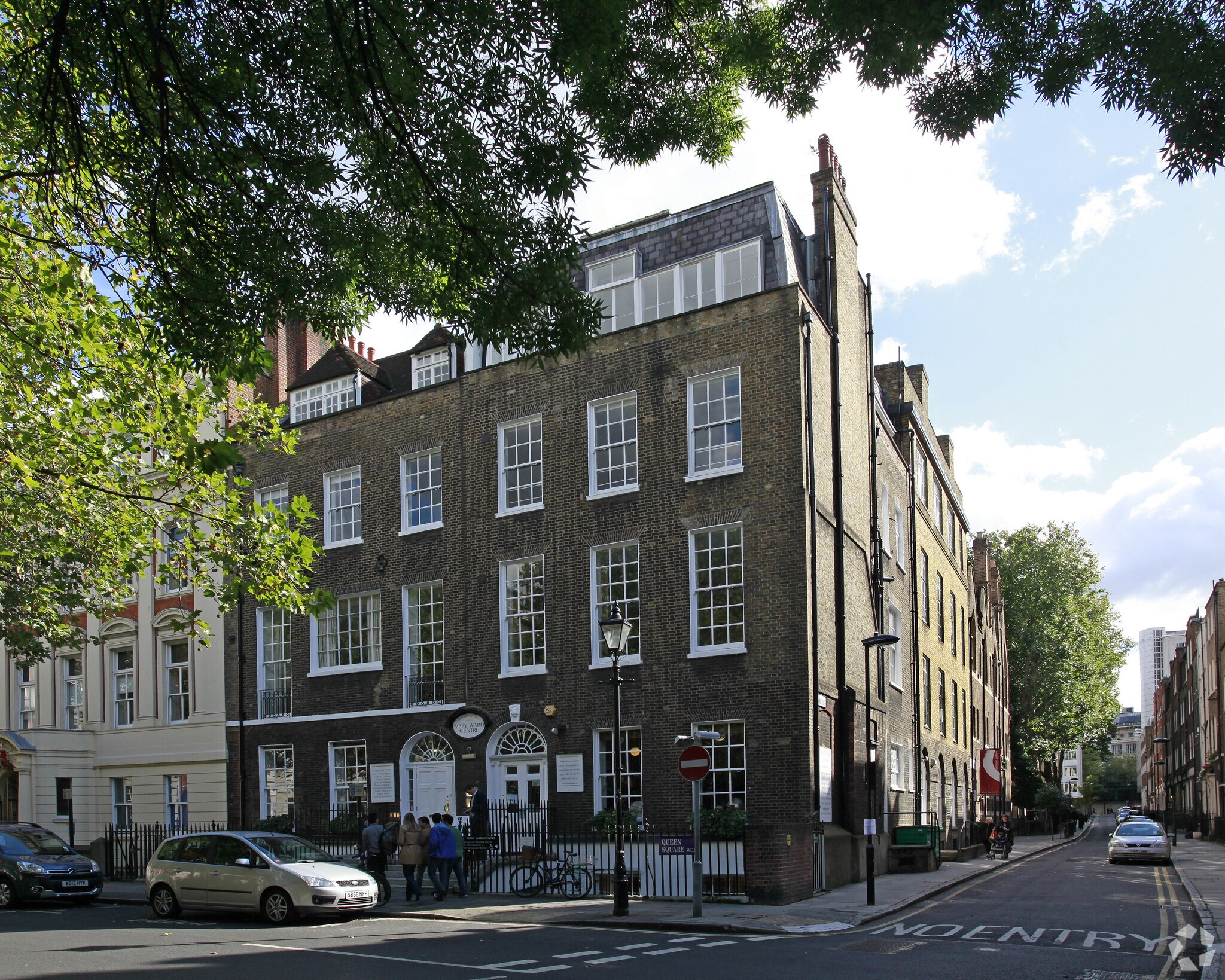 42-43 Queen Sq, London for sale Primary Photo- Image 1 of 1