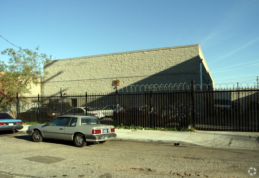 117 W 32nd St, Los Angeles, CA 90007 Industrial For Sale