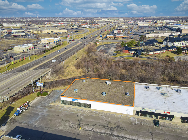 1 Auto Row Dr, Bloomington, IL for sale - Building Photo - Image 1 of 11