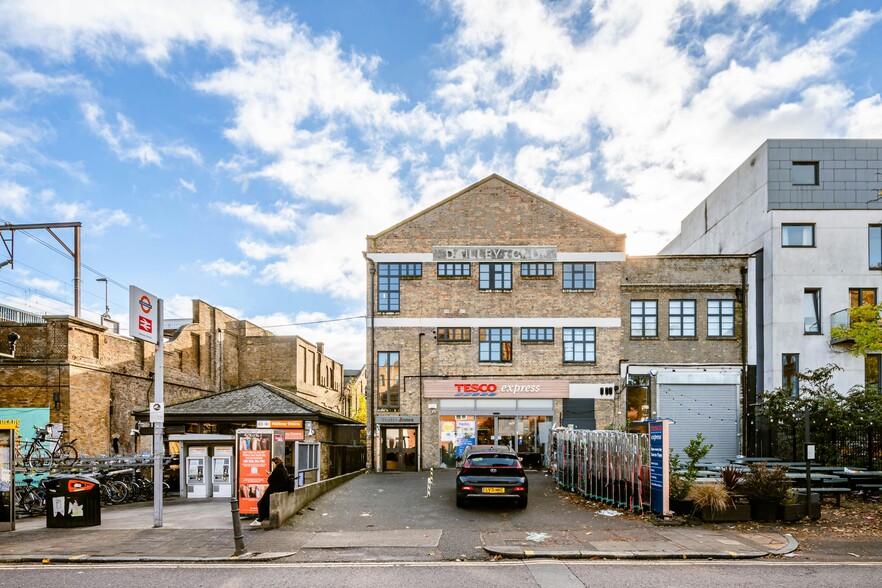 230 Dalston Ln, London for lease - Building Photo - Image 1 of 5