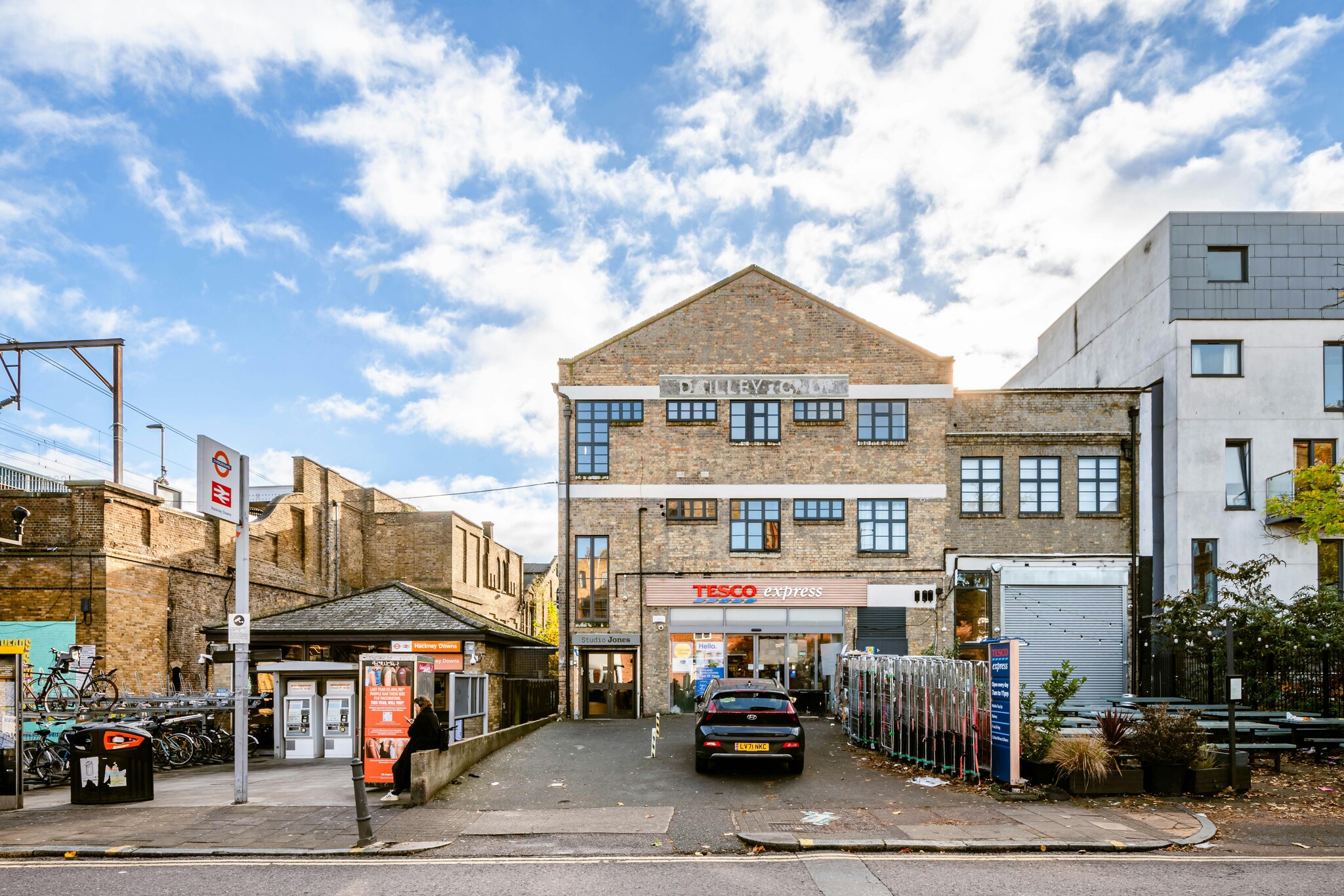 230 Dalston Ln, London for lease Building Photo- Image 1 of 6