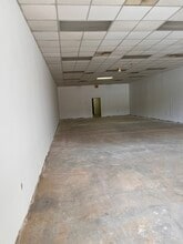 1000-1088 Memorial Dr, Pulaski, VA for lease Interior Photo- Image 1 of 2