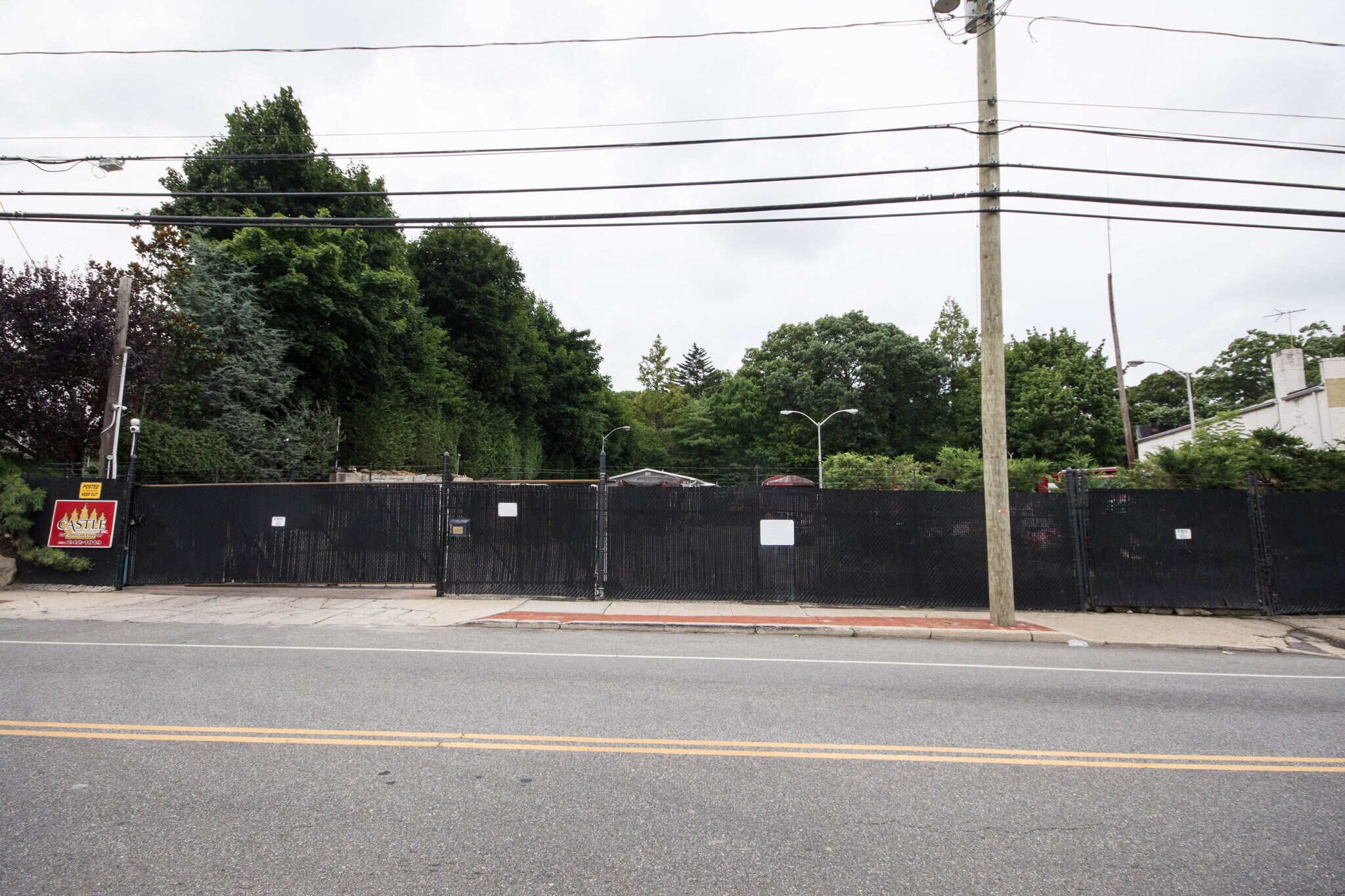 217 Broadway, Huntington Station, NY for sale Primary Photo- Image 1 of 1