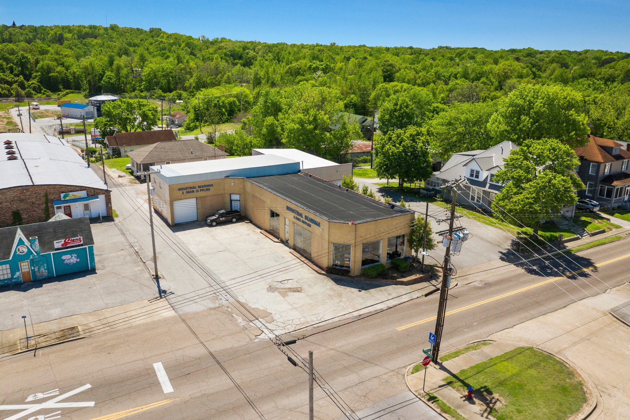 401 W Wood St, Paris, TN 38242