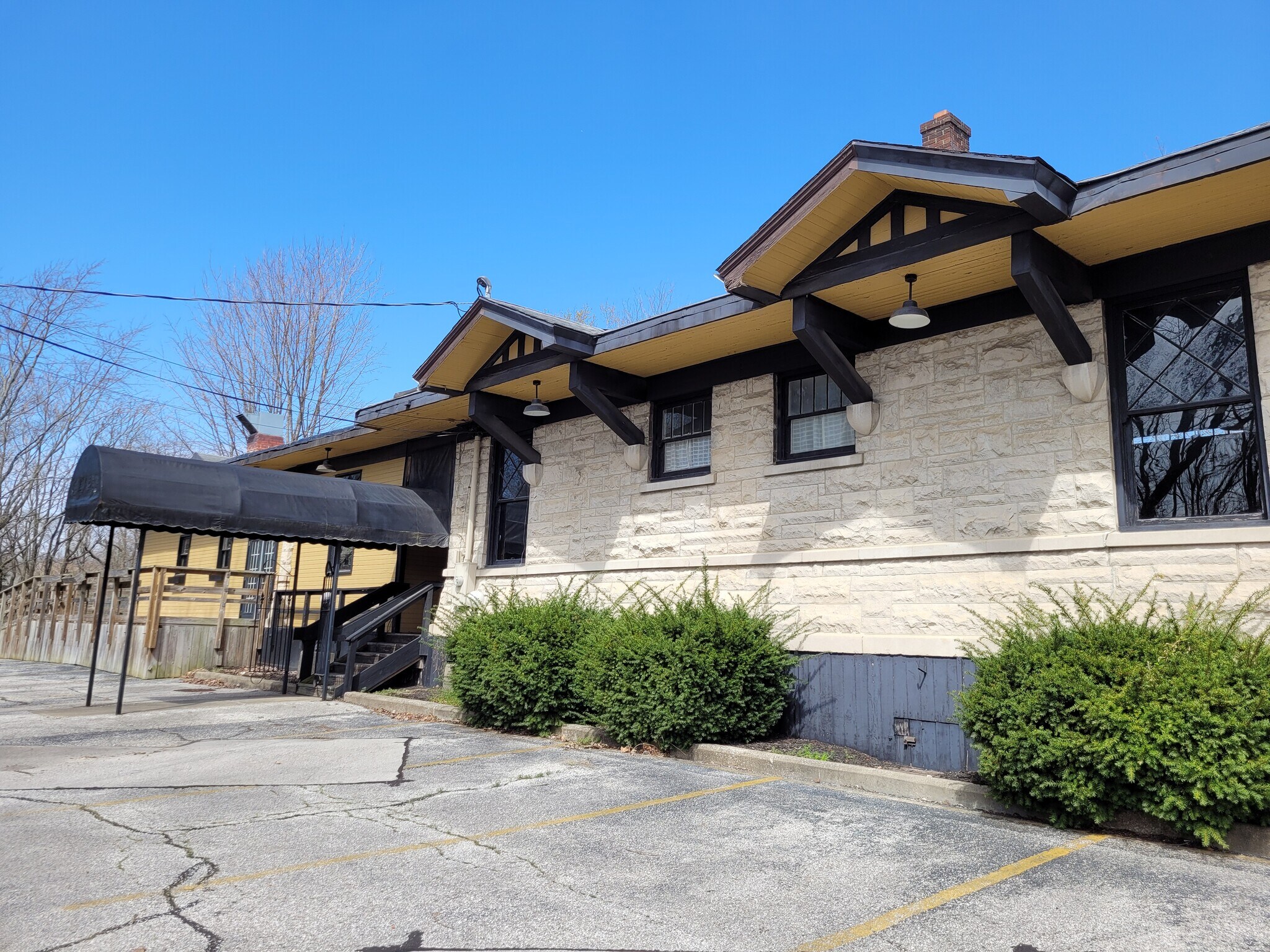 813 N Walnut St, Bloomington, IN for sale Building Photo- Image 1 of 1