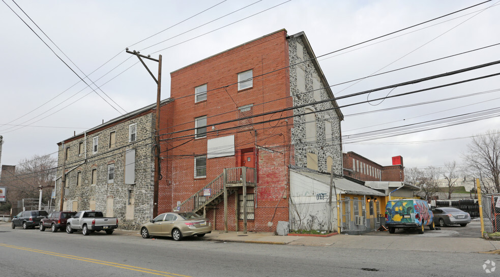 1196 Adams Ave, Philadelphia, PA for lease - Primary Photo - Image 2 of 4