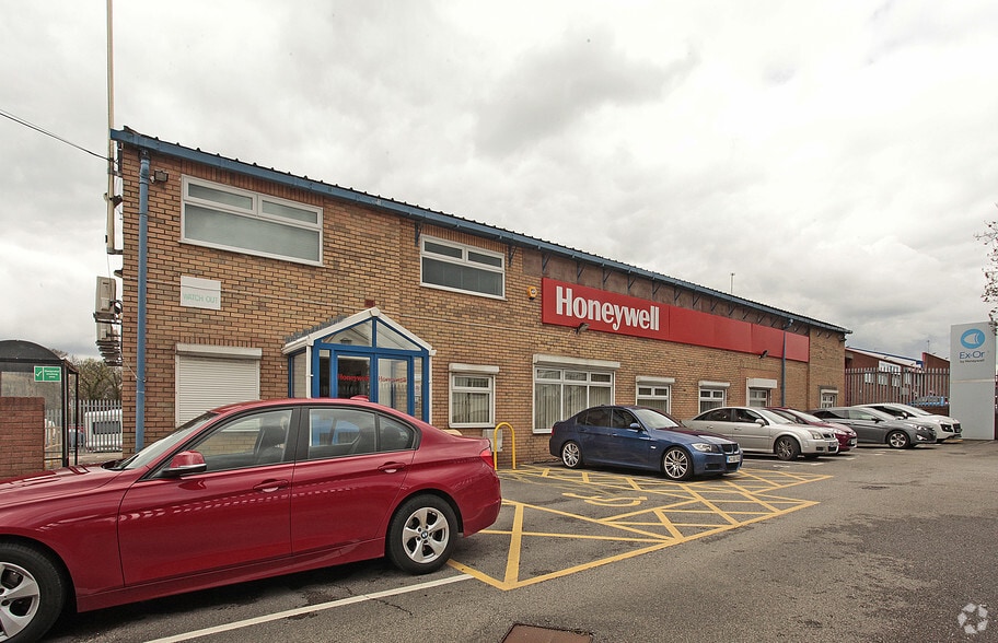 Haydock Ln, Warrington for sale - Building Photo - Image 2 of 3