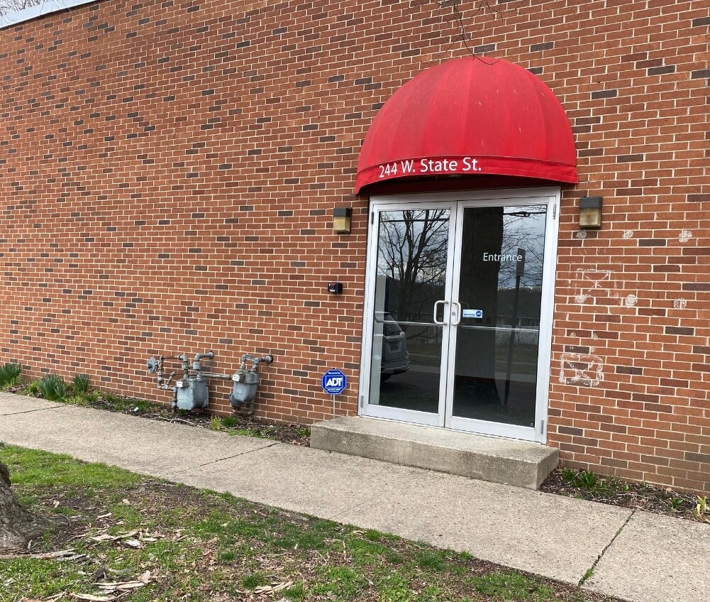 244 W State St, Athens, OH for sale Primary Photo- Image 1 of 1