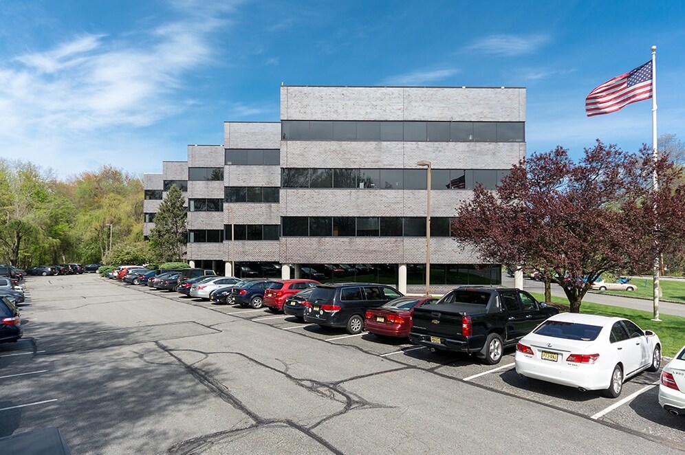 55 Lane Rd, Fairfield, NJ 07004 Fairfield 80 Office Center