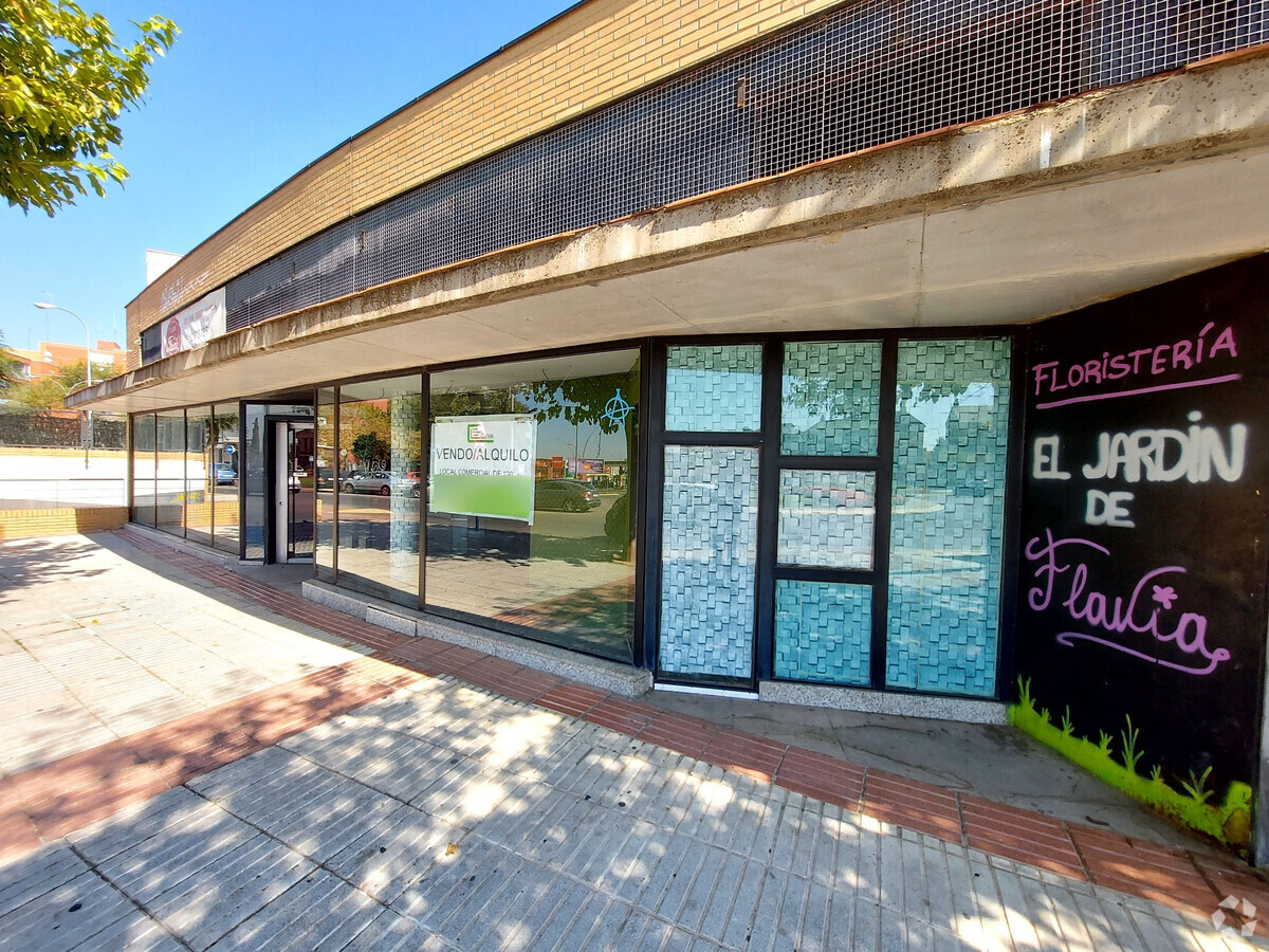 Calle De Móstoles, 78, Fuenlabrada, MAD 28942 - Unit Puerta L1, Esc. 1 -  - Interior Photo - Image 1 of 4