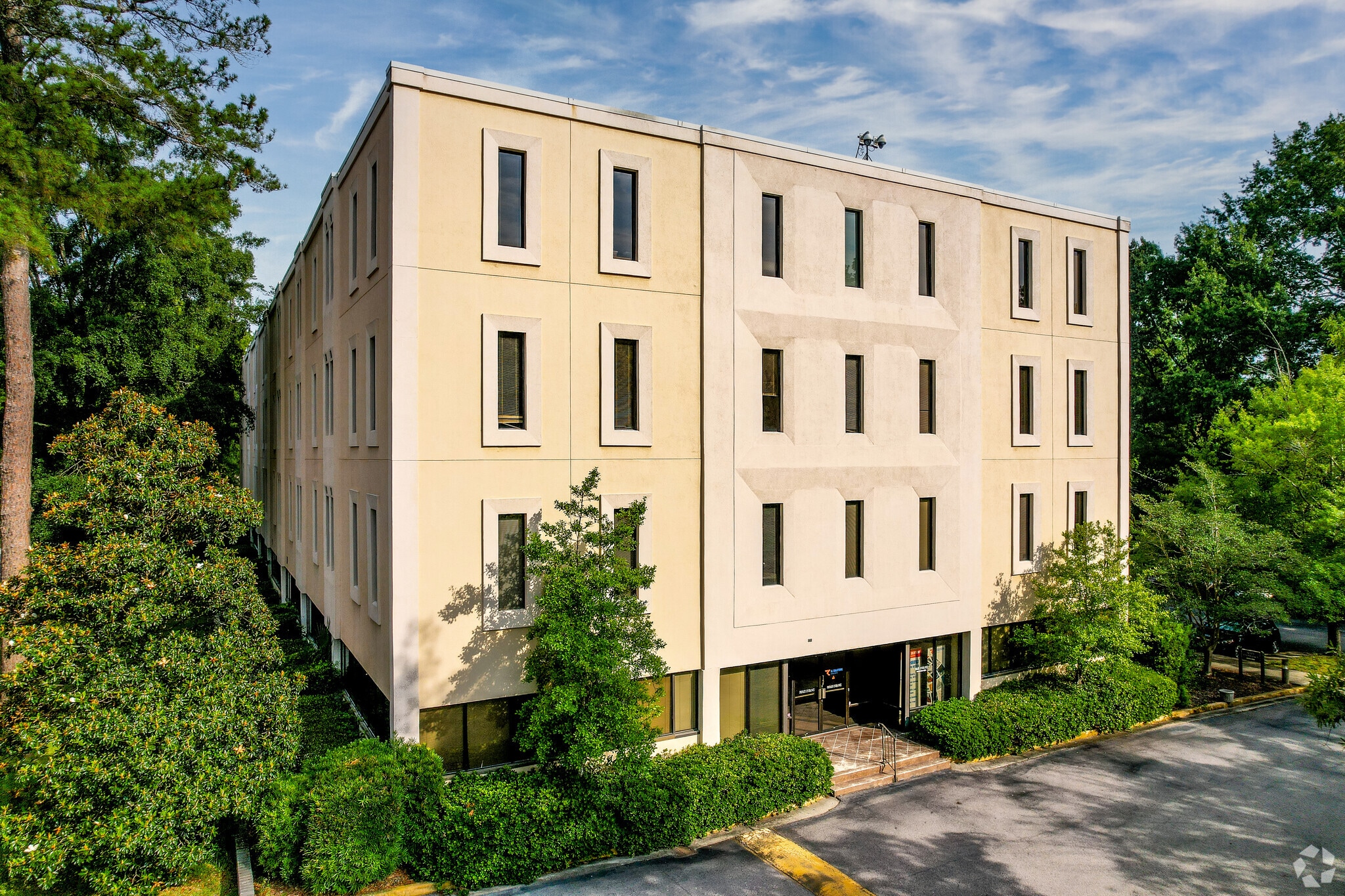 1800 Saint Julian Pl, Columbia, SC for lease Building Photo- Image 1 of 7