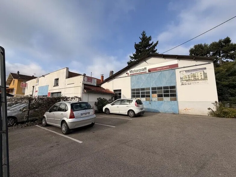 Flex in Dagneux for sale - Building Photo - Image 3 of 7