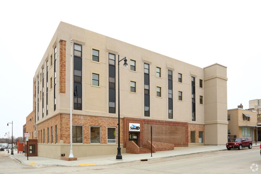 Mixed Use Commercial & Residential Minot, ND for Sale