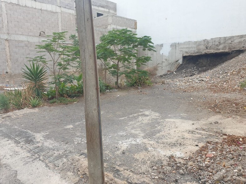 Calle Hortensia, 99, Agüimes, Las Palmas for sale - Building Photo - Image 3 of 6