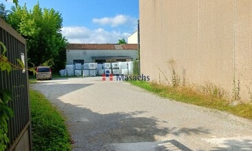 Industrial in Girona, Gerona for lease Interior Photo- Image 1 of 8