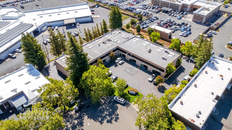 464 Kenwood Ct, Santa Rosa, CA for lease - Building Photo - Image 3 of 4