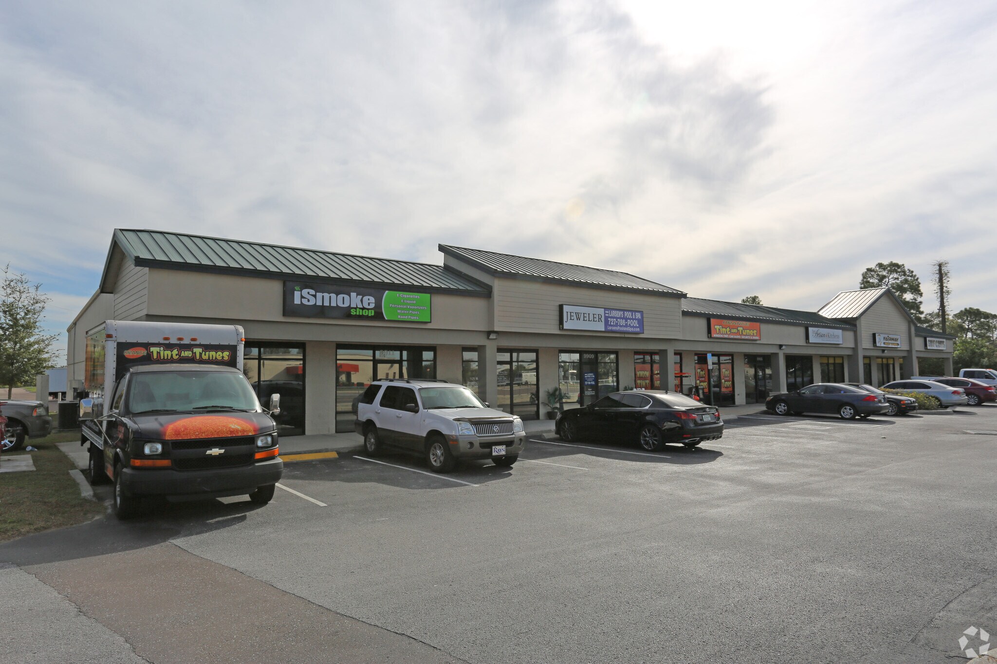 9903-9911 Race Track Rd, Tampa, FL for sale Building Photo- Image 1 of 1