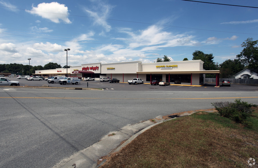 307-317 E Fayetteville Hwy, Roseboro, NC for sale - Primary Photo - Image 1 of 1