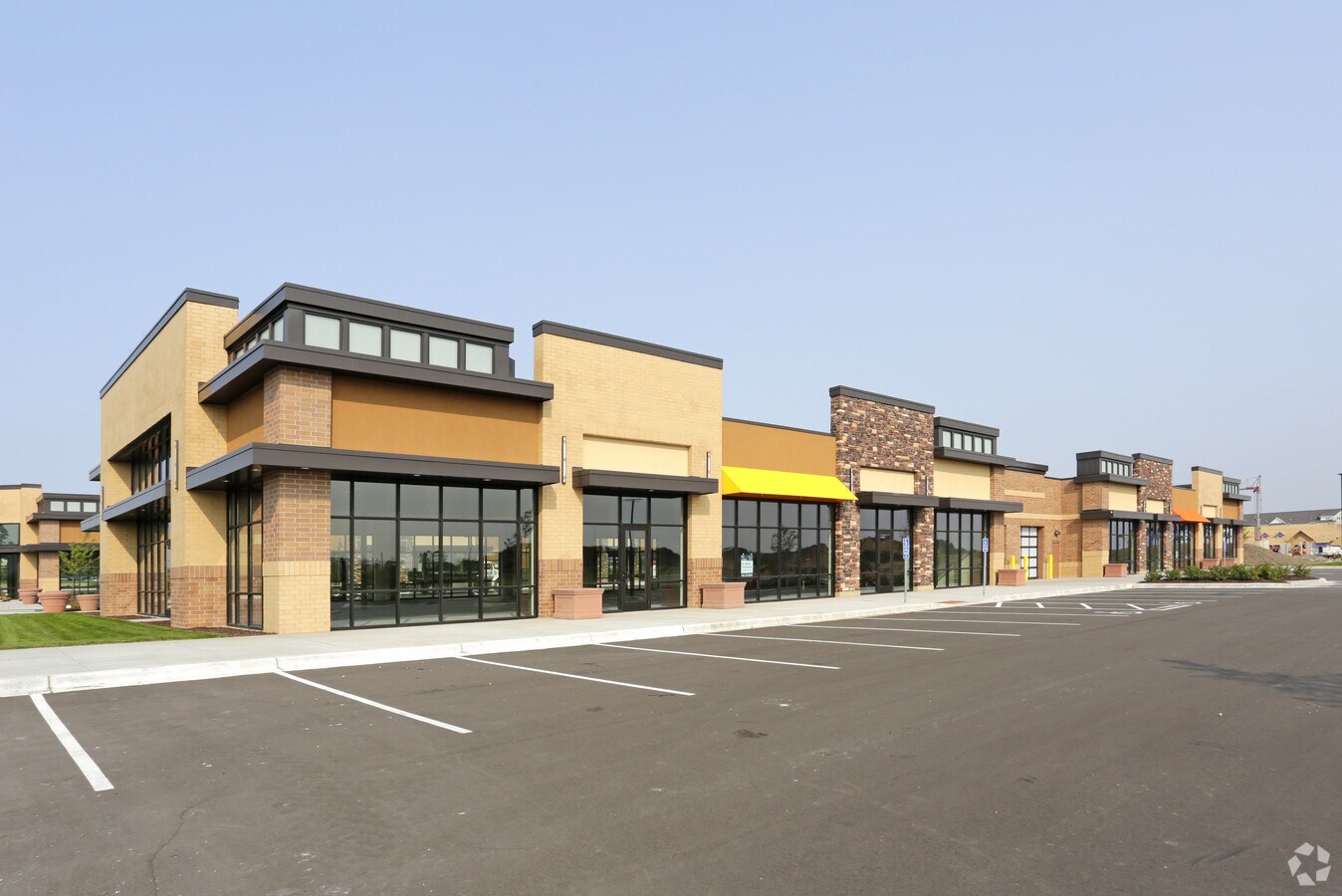 11700 Elm Creek Blvd N, Maple Grove, MN, 55369 Retail Space For Lease